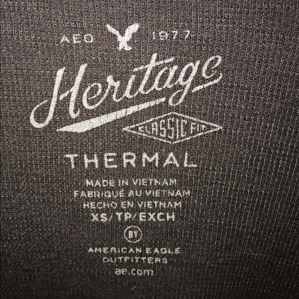 American Eagle long sleeve black thermal XS - Picture 3 of 3