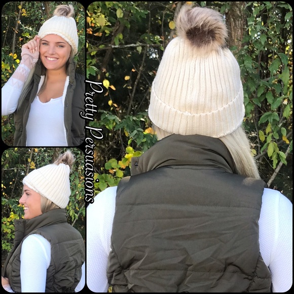 NWT Cream Lined Pom Pom Slouchy Beanie - Picture 5 of 7