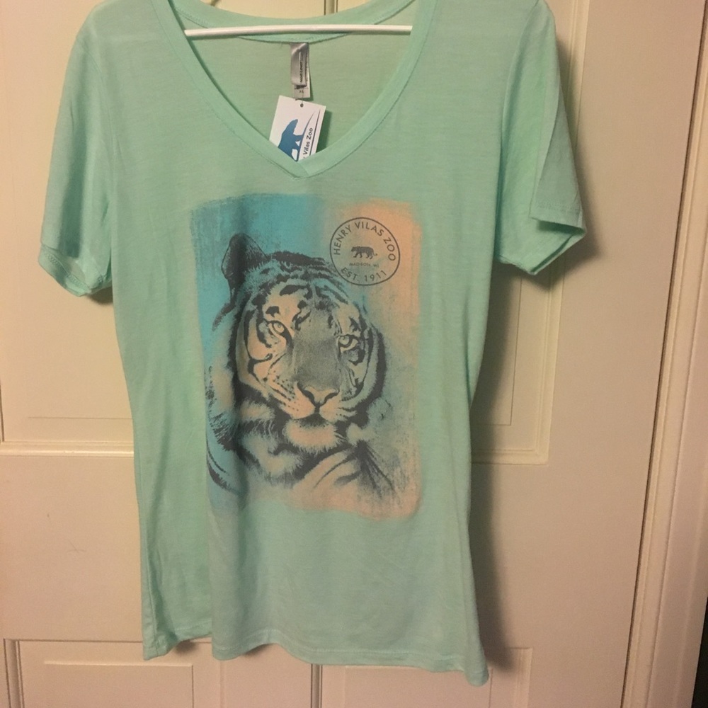 Mint green tiger tshirt NWT