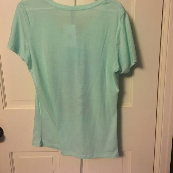 Mint green tiger tshirt NWT - Picture 4 of 4