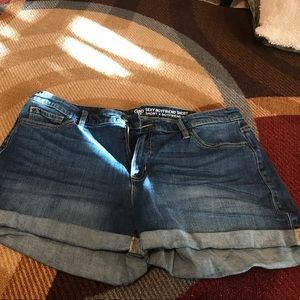 Gap Shorts