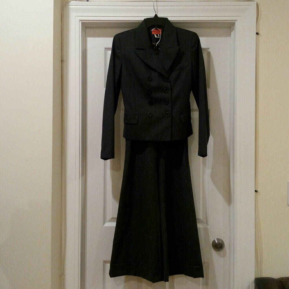 Mikai New York Suit