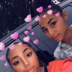 Meet your Posher, Jona