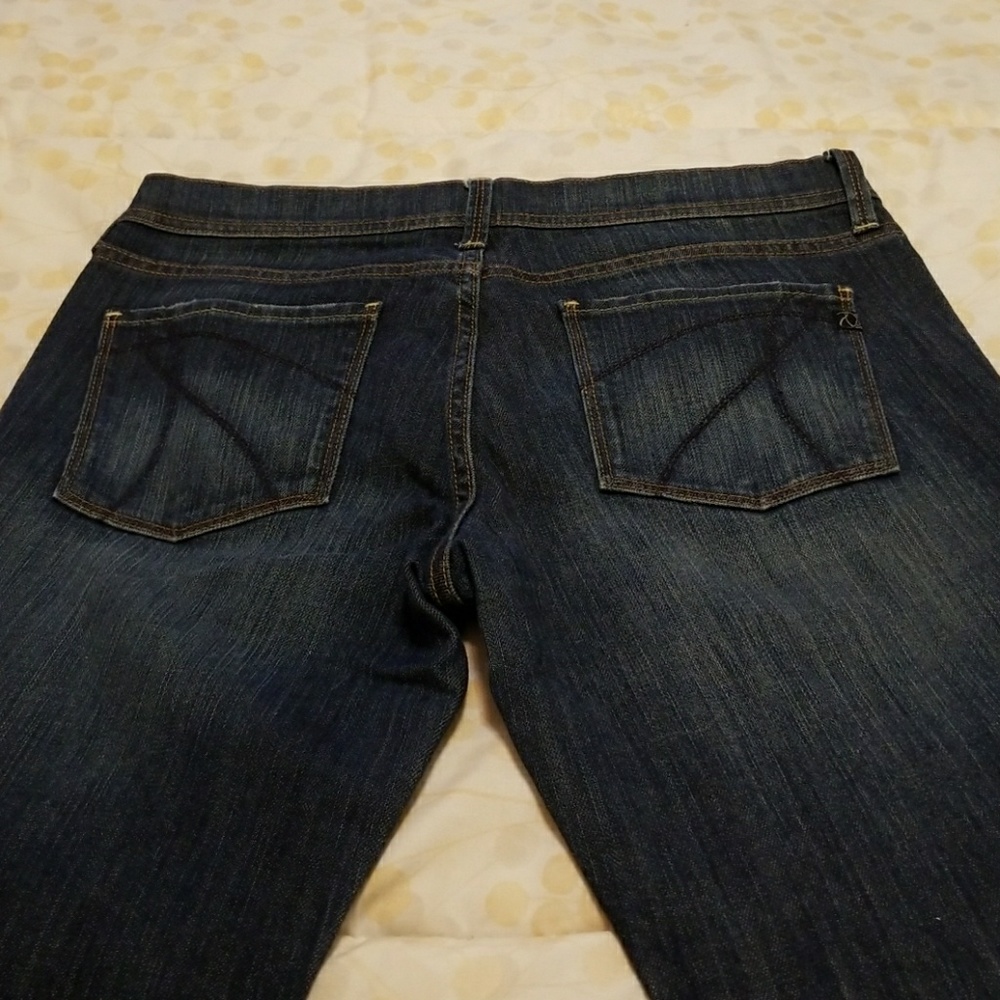 Jeans - Picture 2 of 3