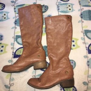 Camel brown Rampage boots. Sarabeth style. Size 8