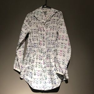 Light rain jacket with cool triangle pattern
