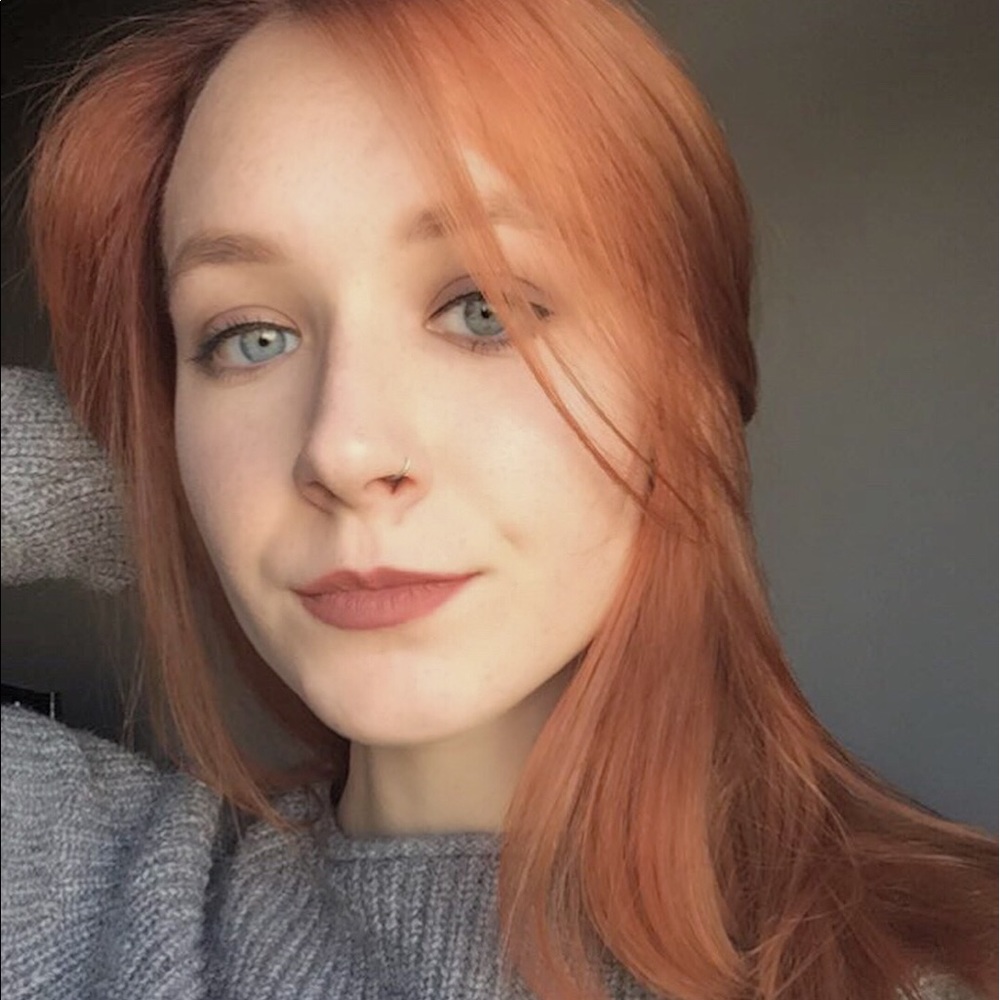 Meet your Posher, Claudia