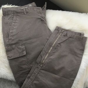 Gap skinny cargo pants