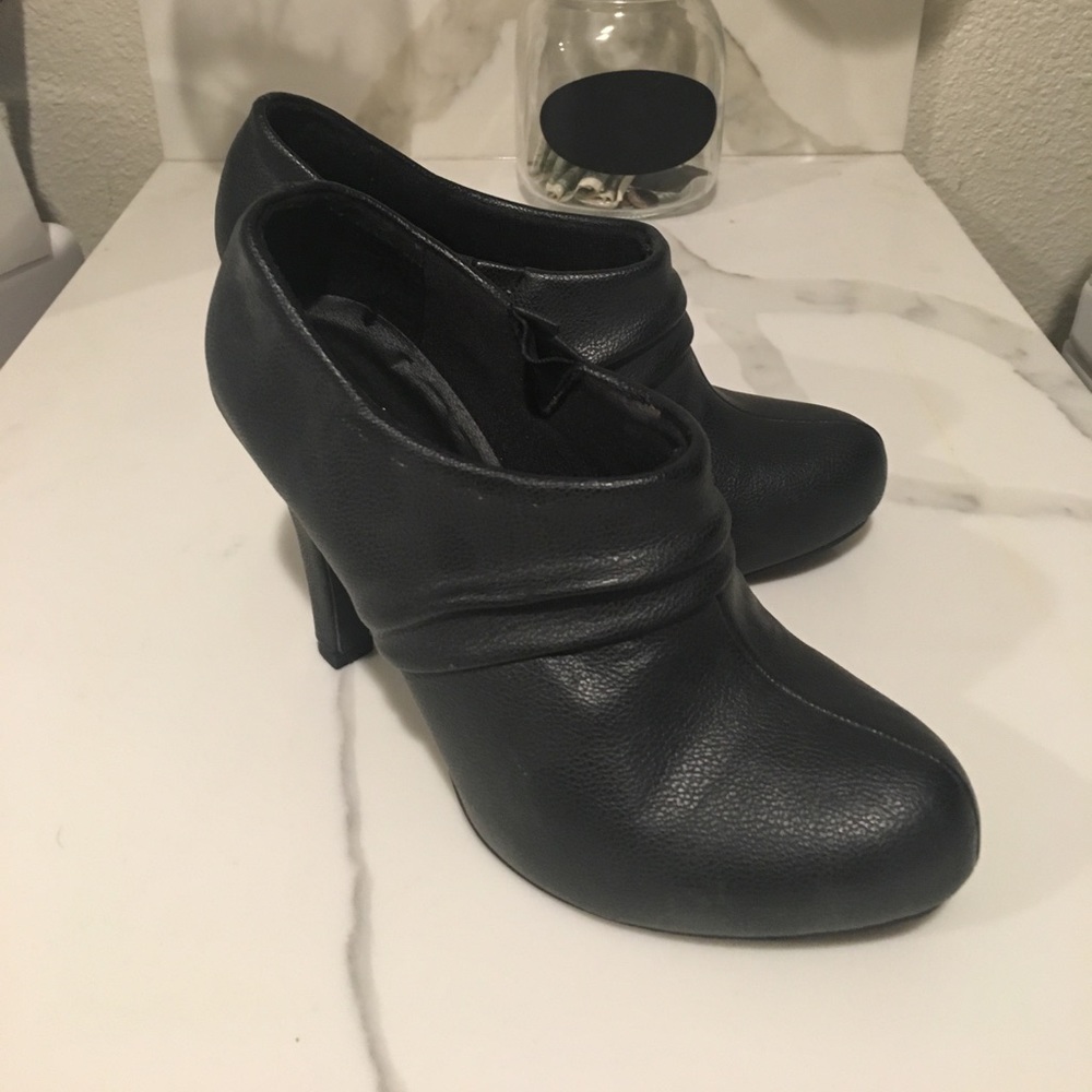 Madden girl black booties