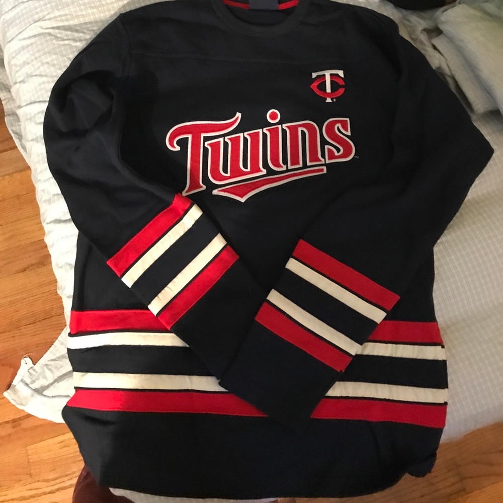 twins sweatshirt!