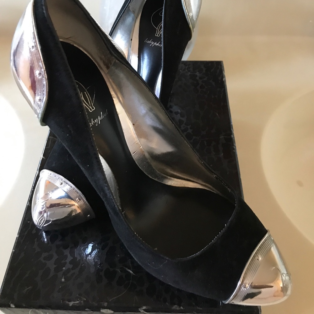 Baby Phat black pumps