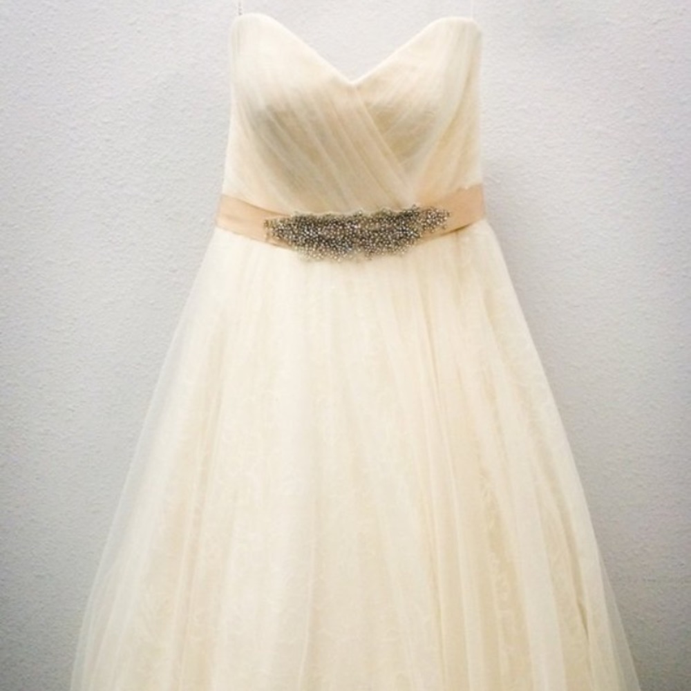 NEVER WORN*** wedding gown