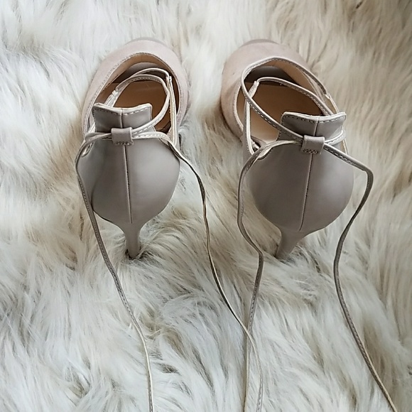 New Marc Fisher "The Rylin" Peep Toe Heels - Picture 8 of 8