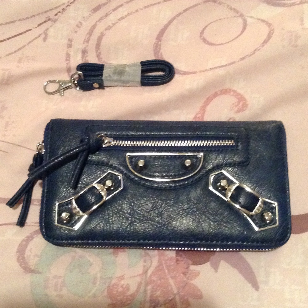 Moro style Zip around blue wallet / wristlet