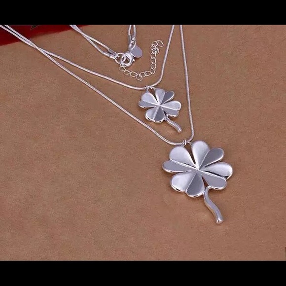 DOUBLE CLOVER SILVER PLATED NECKLACE - Picture 2 of 7