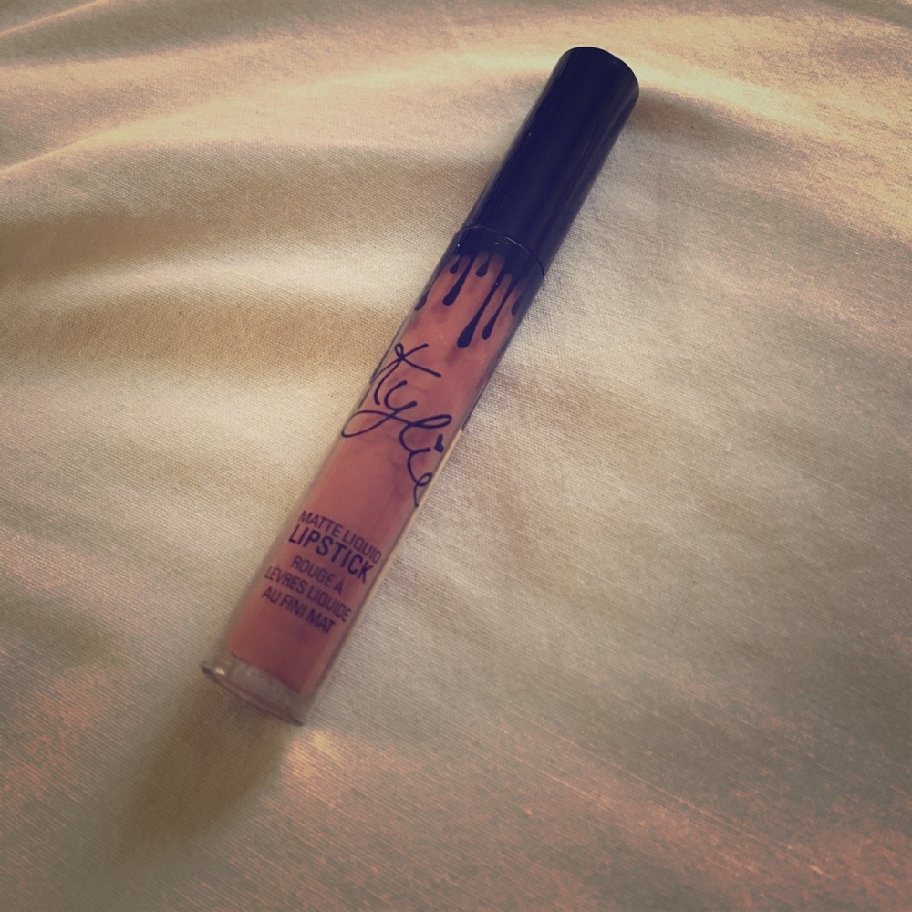 💕Kylie Cosmetics Dolce K Matte Lipstick