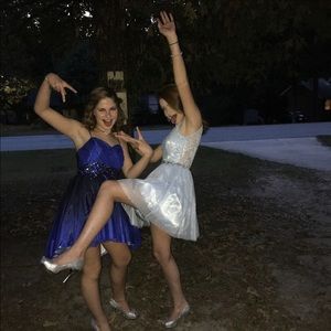 Meet your Posher, Camille