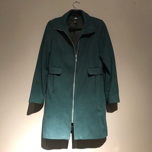 Dark green winter coat. Great for nice occasions.