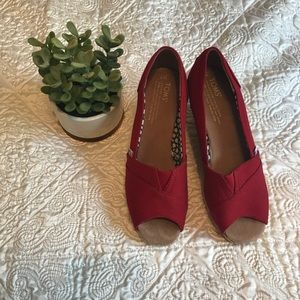 Toms Wedge Sandals-EUC