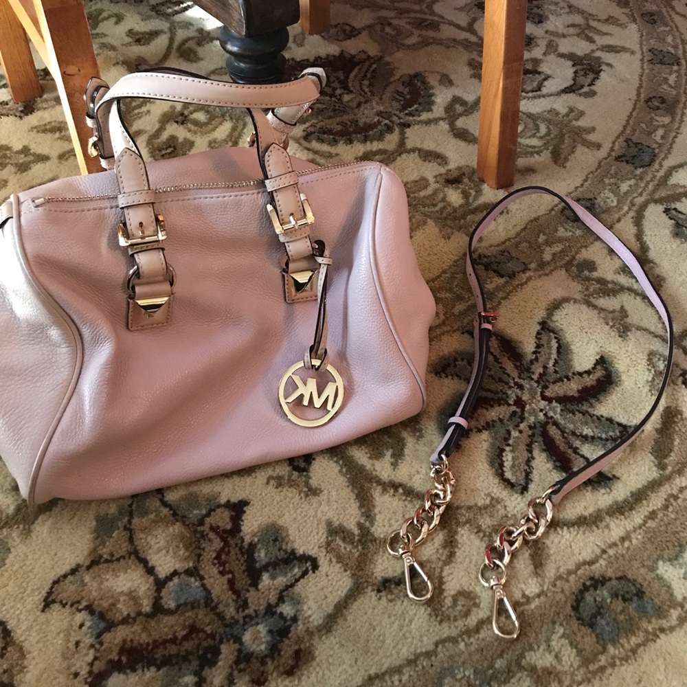 Michael kors pink purse