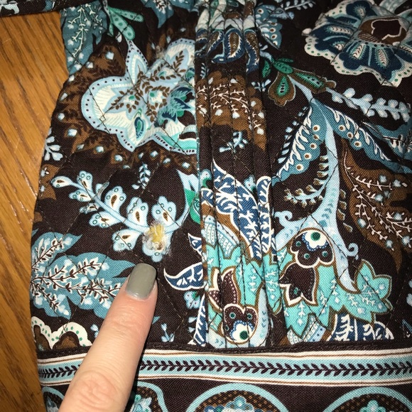 Vera Bradley Tote with Front & Inside Pockets - Picture 4 of 8