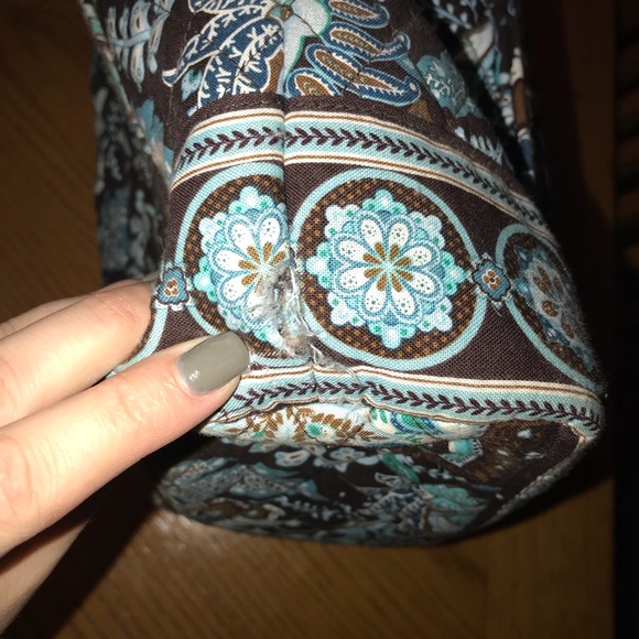 Vera Bradley Tote with Front & Inside Pockets - Picture 5 of 8