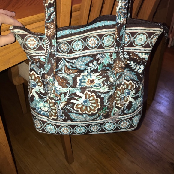 Vera Bradley Tote with Front & Inside Pockets - Picture 8 of 8