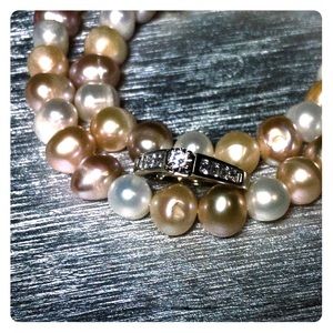 14k white gold diamond engagement ring.