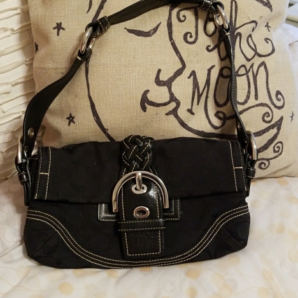 Coach small shoulderbag