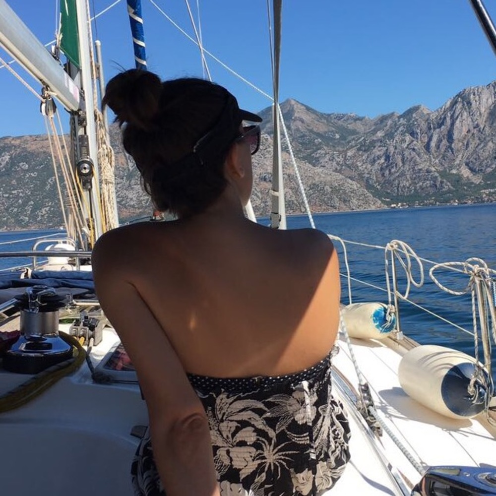 Meet your Posher, Laly