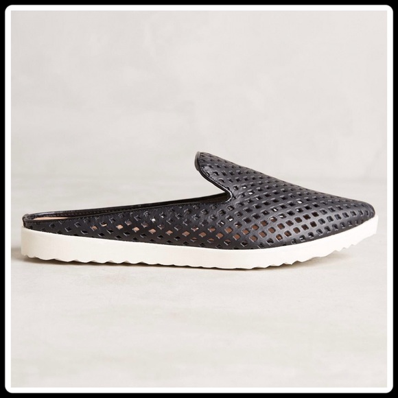 NOW IN! PERFORATED SNEAKER SLIDE - Picture 2 of 4