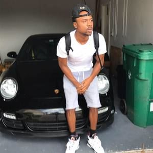 Meet your Posher, Donovan