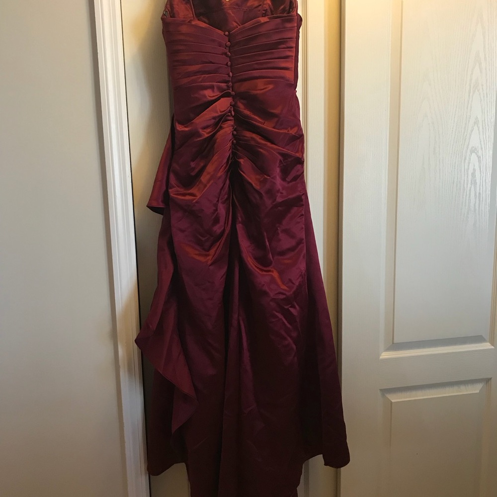 Dress - Picture 2 of 2