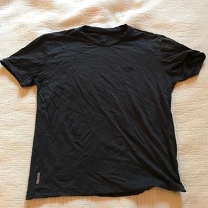 Men’s icebreaker short sleeve.