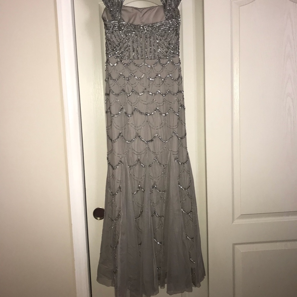 Dress - Picture 2 of 8