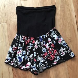 Motherhood Maternity floral shorts