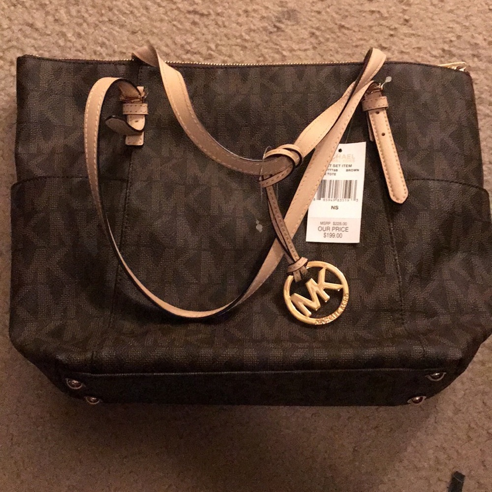 Michael Kors Jet Set Purse