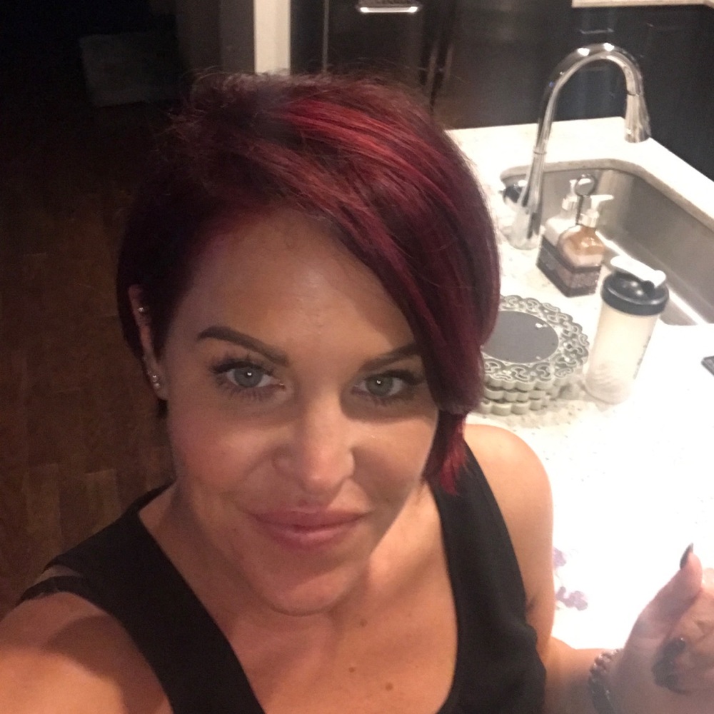 Meet your Posher, Denece