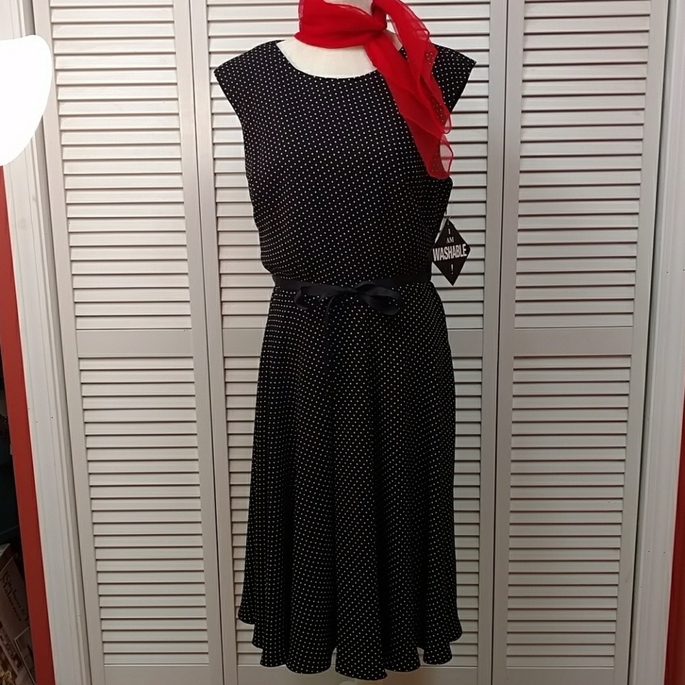 Miss Dorby Circle Dress