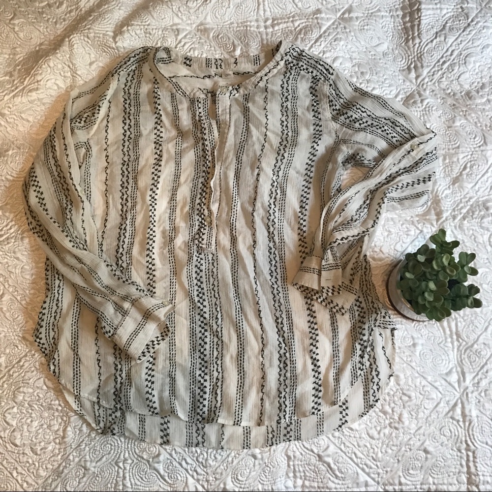 Ann Taylor Loft Patterned Top