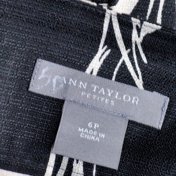 SOLD!Ann Taylor flower skirt - Picture 7 of 8