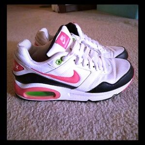 Nike Air Max Navigate Sz 8