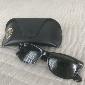 UNISEX RAY BAN WAYFARERS UNISEX RAY BAN WAYFARERS