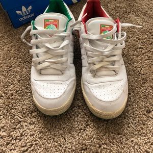 Men’s Low-Top Adidas Top-Tens