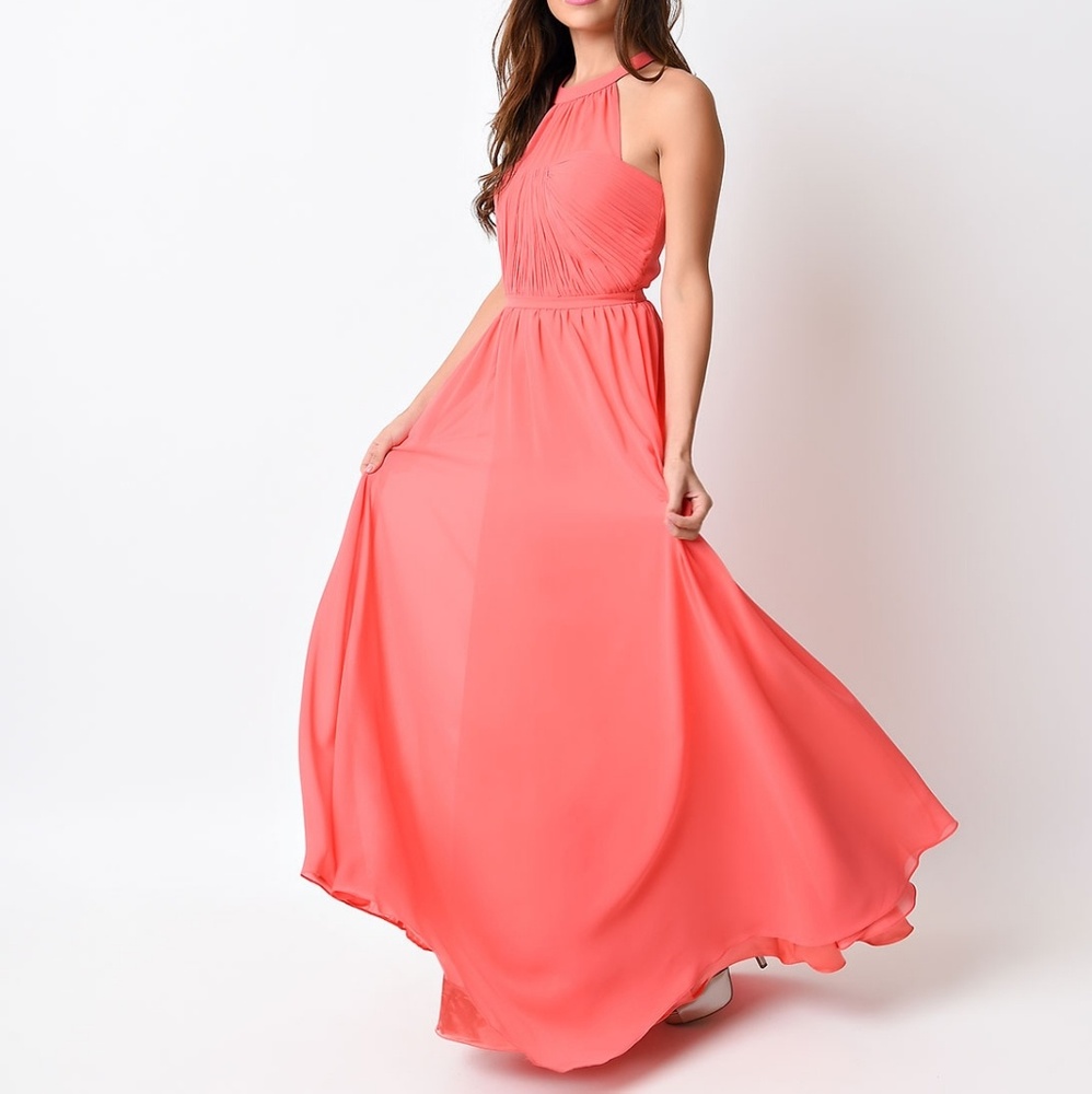 Coral in L, Peach in M