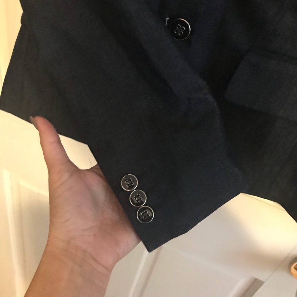 Blazer - Picture 2 of 2
