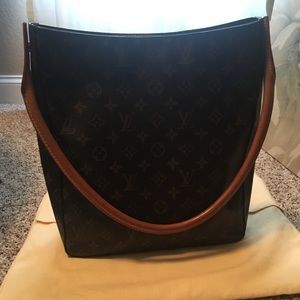 Authentic Louis Vuitton large looping bag Authentic Louis Vuitton large looping bag