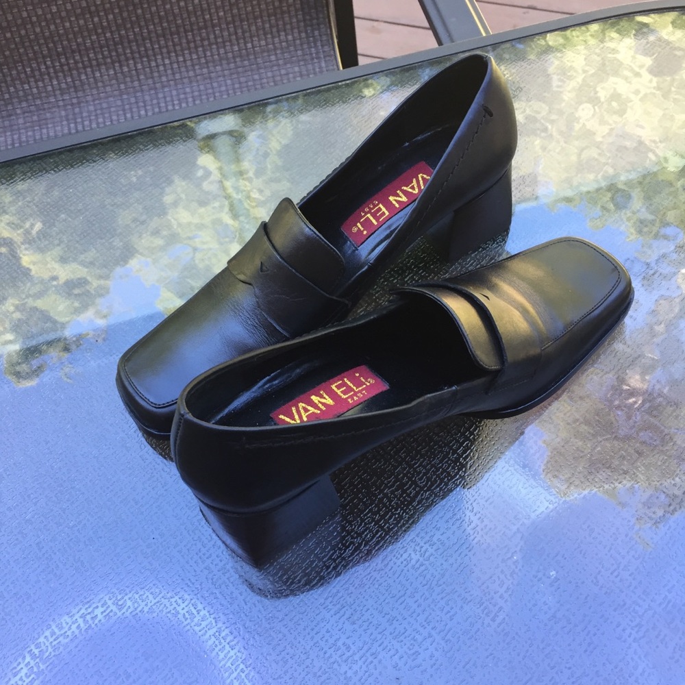 Vaneli East Women’s Low Heel