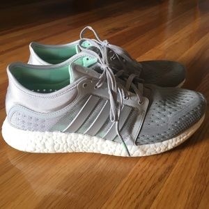 Adidas size 8 rocket boost