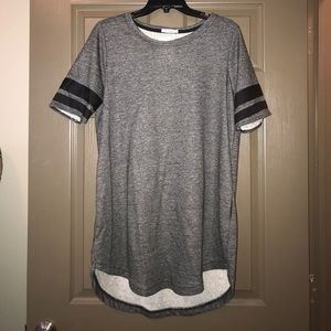 NWT T-SHIRT DRESS